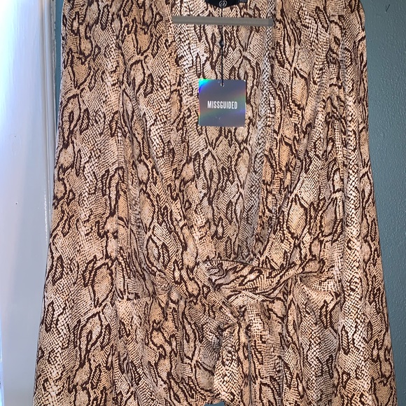 Misguided Plunge blouse snake print - Picture 1 of 4